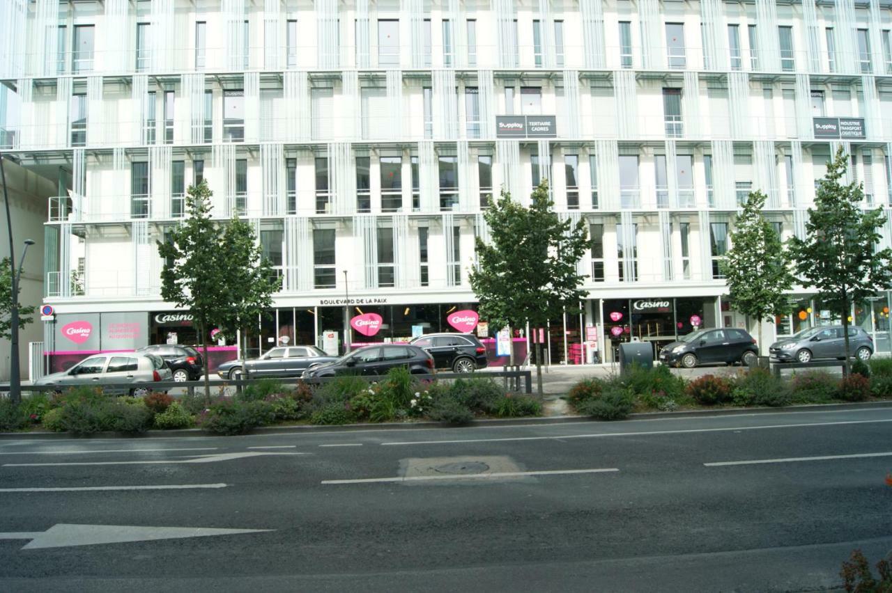 Studio Morgane-Balcon Couvert-Wifi-Pres Centre-Linge Et Menage Reims Zewnętrze zdjęcie